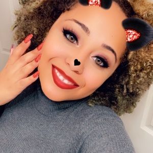 Meet your Posher, Maria